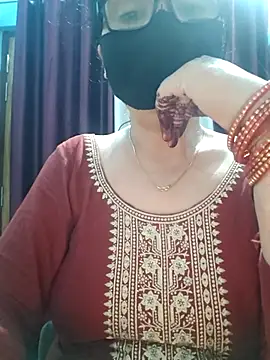 Snapshot of Aishwaryaa_69 chatting on 10-11-25, 01:49 Aishwaryaa 69 online show from 10-11-25, 01:49