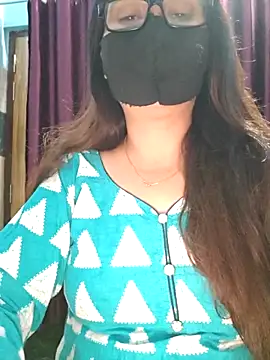 Snapshot of Aishwaryaa_69 chatting on 10-19-25, 06:36 Aishwaryaa 69 online show from 10-19-25, 06:36