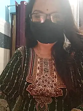 Snapshot of Aishwaryaa_69 chatting on 11-05-25, 03:56 Aishwaryaa 69 online show from 11-05-25, 03:56