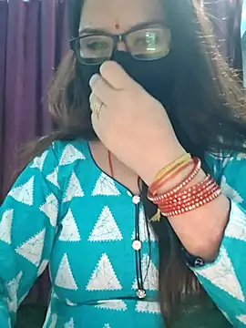 Snapshot of Aishwaryaa_69 chatting on 11-18-25, 07:46 Aishwaryaa 69 online show from 11-18-25, 07:46