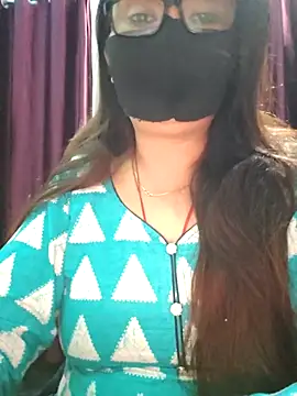 Snapshot of Aishwaryaa_69 chatting on 11-22-25, 10:47 Aishwaryaa 69 online show from 11-22-25, 10:47