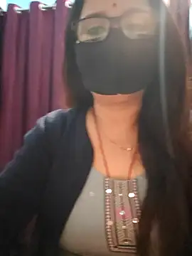 Snapshot of Aishwaryaa_69 chatting on 11-25-25, 04:29 Aishwaryaa 69 online show from 11-25-25, 04:29