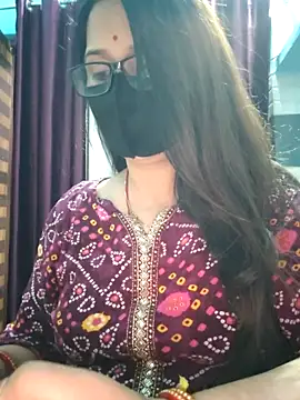 Snapshot of Aishwaryaa_69 chatting on 11-27-25, 06:37 Aishwaryaa 69 online show from 11-27-25, 06:37