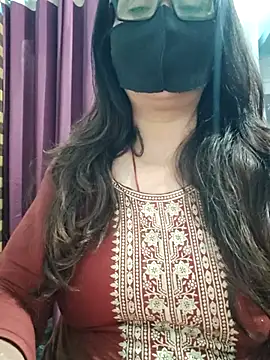 Aishwaryaa 69 online show from 04-25-26, 02:25