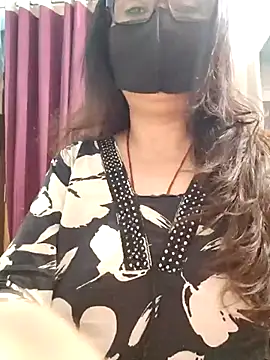 Snapshot of Aishwaryaa_69 chatting on 06-18-26, 01:50 Aishwaryaa 69 online show from 06-18-26, 01:50