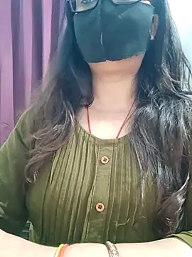 Snapshot of Aishwaryaa_69 chatting on 07-02-26, 03:23 Aishwaryaa 69 online show from 07-02-26, 03:23