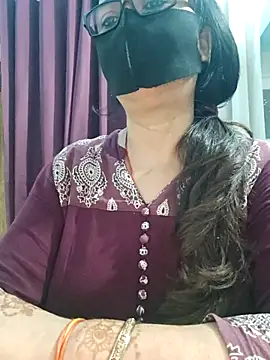 Snapshot of Aishwaryaa_69 chatting on 07-26-26, 03:47 Aishwaryaa 69 online show from 07-26-26, 03:47
