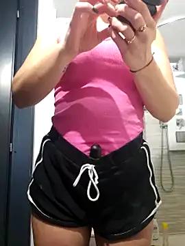 Snapshot of Kitty_Doll69 chatting on 12-09-24, 09:39 Kitty Doll69 online show from 12-09-24, 09:39