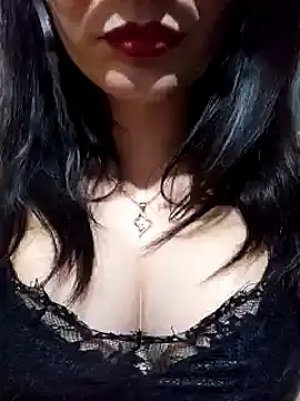 Snapshot of Kitty_Doll69 chatting on 01-05-25, 05:51 Kitty Doll69 online show from 01-05-25, 05:51