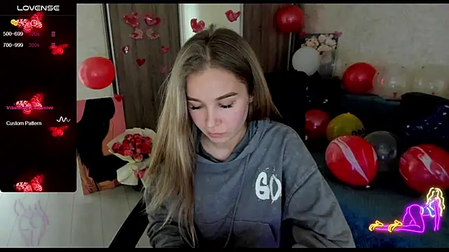 Snapshot of _NigoNika chatting on 02-17-25, 12:48  NigoNika online show from 02-17-25, 12:48