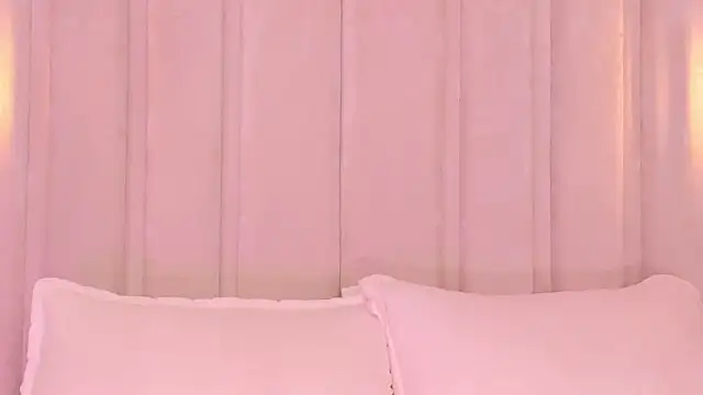 Snapshot of bonniekim_ chatting on 02-24-25, 12:05 bonniekim online show from 02-24-25, 12:05