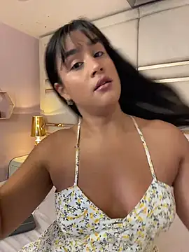 Snapshot of bonniekim_ chatting on 11-09-25, 05:00 bonniekim online show from 11-09-25, 05:00