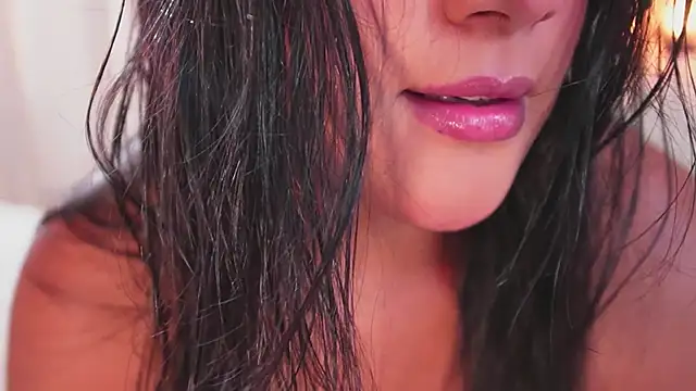 Snapshot of bonniekim_ chatting on 11-11-25, 12:32 bonniekim online show from 11-11-25, 12:32