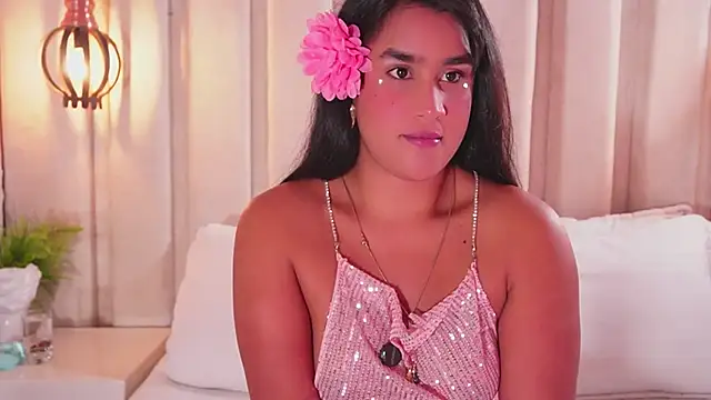 Snapshot of bonniekim_ chatting on 12-01-25, 10:59 bonniekim online show from 12-01-25, 10:59