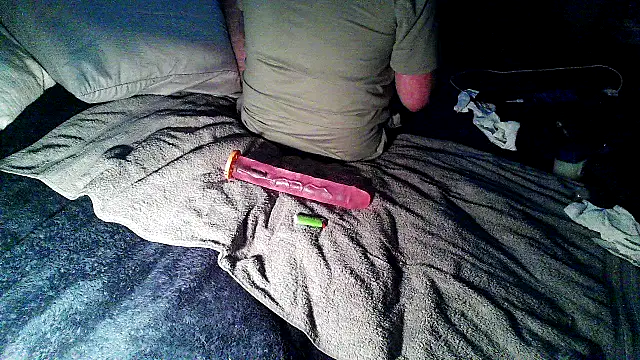 Jacknjimmyjohn online show from 12-15-25, 12:20