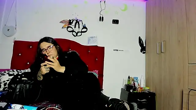 Sweet-Suck69 online show from 01-08-25, 03:40