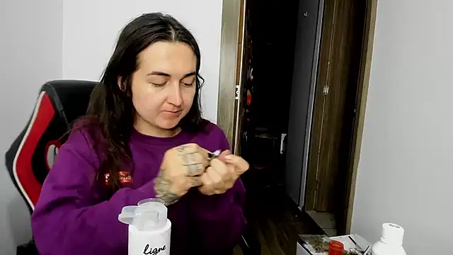 Sweet-Suck69 online show from 02-02-25, 11:32