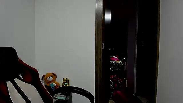 Sweet-Suck69 online show from 02-19-25, 01:40