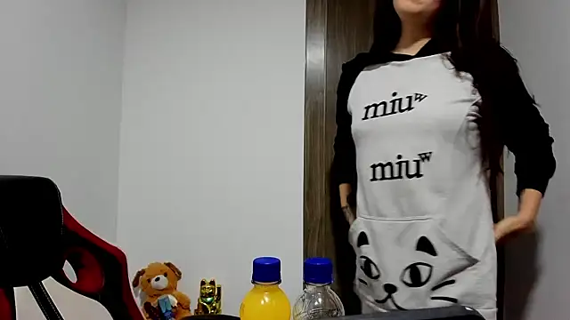 Sweet-Suck69 online show from 02-20-25, 02:40