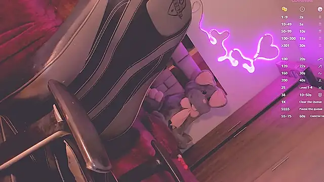 Snapshot of Vianca_Chanel chatting on 12-11-24, 04:39 Vianca Chanel online show from 12-11-24, 04:39