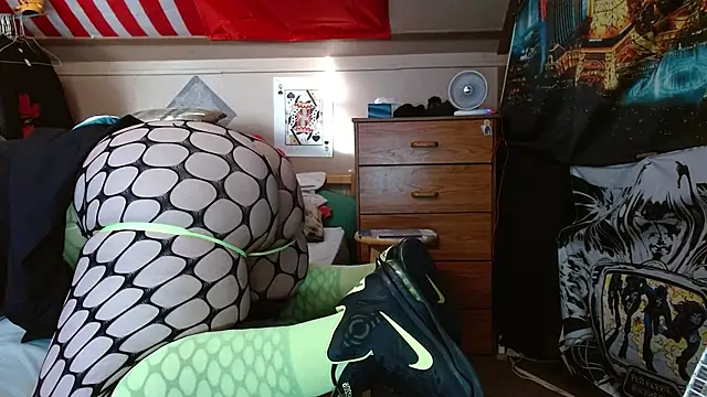 cosmicjones online show from 04-22-26, 11:45