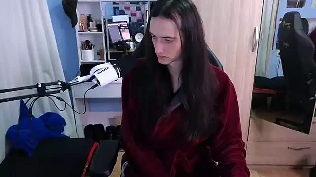 MemiKouki online show from 01-19-25, 02:17