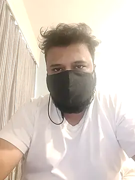 Hunk-Hand6 online show from 04-30-26, 12:55