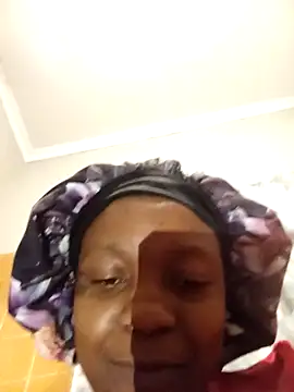 Snapshot of mloghyfsa chatting on 12-17-25, 02:17 mloghyfsa online show from 12-17-25, 02:17