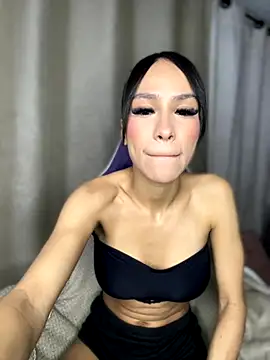 Snapshot of Miaa_love6969 chatting on 10-22-25, 11:15 Miaa love6969 online show from 10-22-25, 11:15