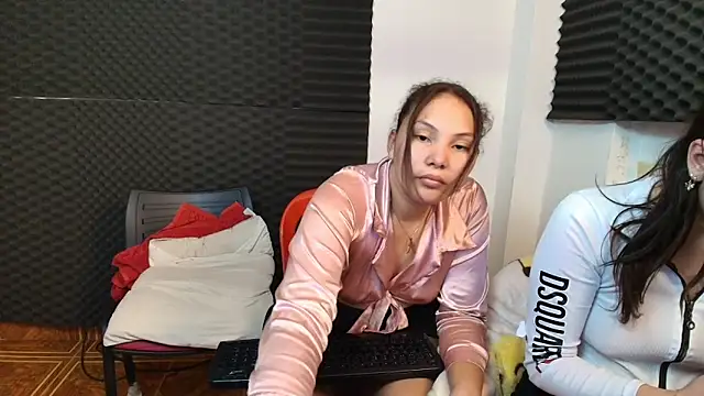 dannamomcerrat online show from 12-10-24, 04:45