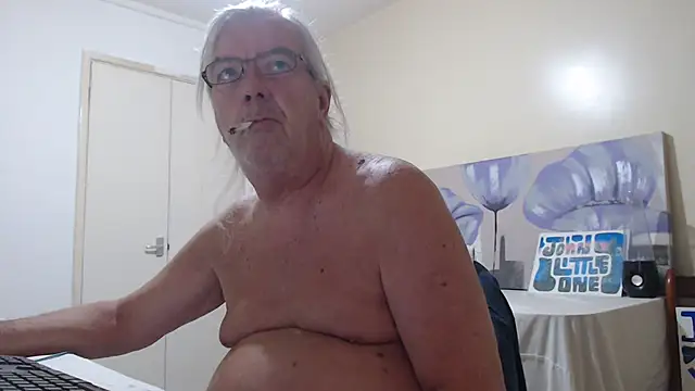 Snapshot of john_little_one1 chatting on 09-13-25, 12:21 john little one1 online show from 09-13-25, 12:21