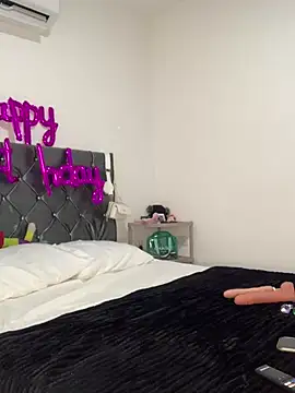 Snapshot of Abusive_cousin chatting on 02-02-25, 05:10 Abusive cousin online show from 02-02-25, 05:10