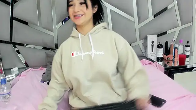 Catherinee69 x online show from 12-16-24, 09:35