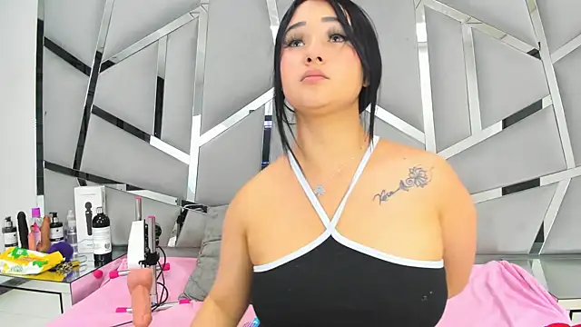 Catherinee69 x online show from 02-05-25, 08:11