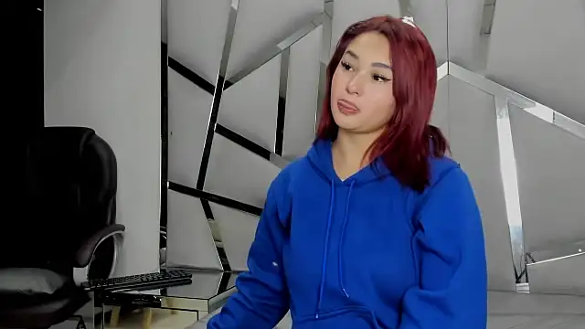 Catherinee69 x online show from 04-01-26, 02:56