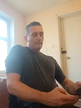 Viause Kentauelle online show from 02-17-25, 01:32