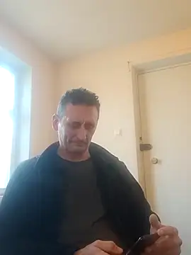 Viause Kentauelle online show from 02-25-25, 01:28