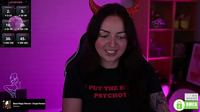 Snapshot of Billiexxox chatting on 10-31-25, 08:21 Billiexxox online show from 10-31-25, 08:21