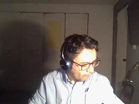 Diptongo online show from 11-27-25, 11:18