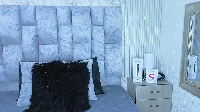 charlotte  G online show from 10-04-25, 11:19