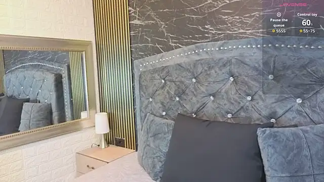 charlotte  G online show from 04-16-26, 11:00