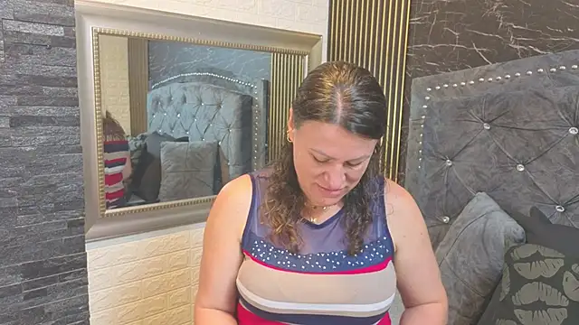 charlotte  G online show from 05-28-26, 11:07