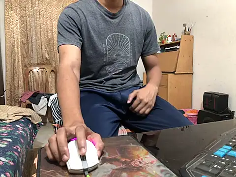 Snapshot of Zeuhorny chatting on 12-04-24, 10:08 Zeuhorny online show from 12-04-24, 10:08