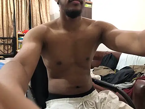 Snapshot of Zeuhorny chatting on 10-19-25, 09:15 Zeuhorny online show from 10-19-25, 09:15