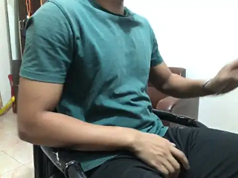 Snapshot of Zeuhorny chatting on 02-11-26, 12:10 Zeuhorny online show from 02-11-26, 12:10