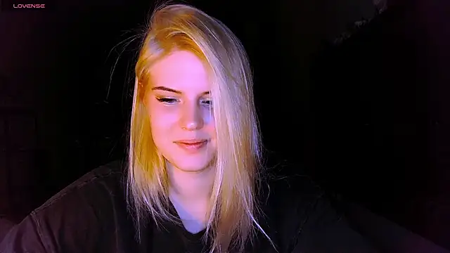 VoluptuousDreams online show from 03-15-25, 04:43