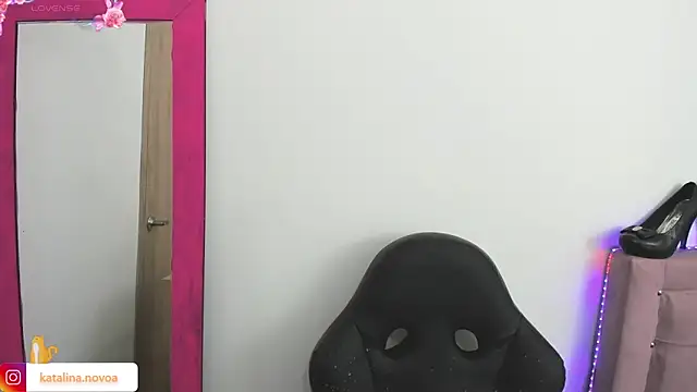 Snapshot of Katalina_novoa chatting on 02-01-25, 12:40 Katalina novoa online show from 02-01-25, 12:40