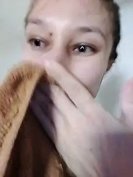 Snapshot of Marye_sony chatting on 10-31-25, 04:57 Marye sony online show from 10-31-25, 04:57