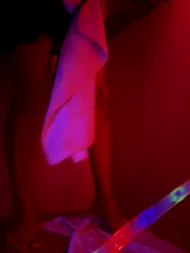 Snapshot of kandyloves chatting on 12-15-25, 07:34 kandyloves online show from 12-15-25, 07:34