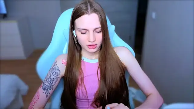 StellaLawless online show from 04-23-26, 07:52